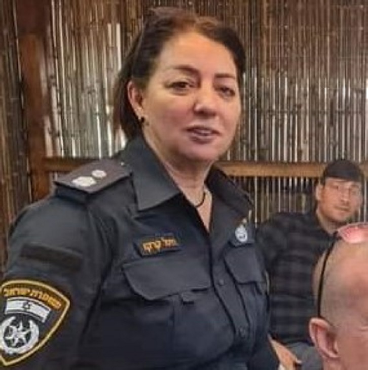 רויטל קרקו שולחת ביריונים להתעלל באבות גרושים מופרעת ופסיכופטית