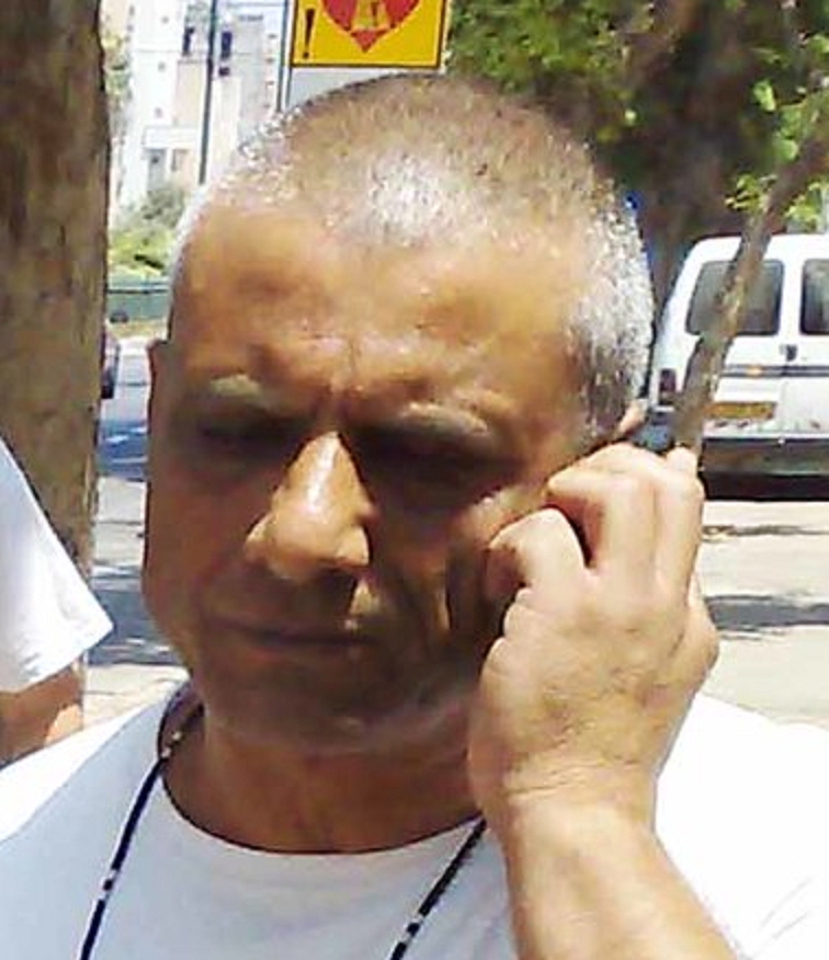 רענן בן צור כלבלב יחסי ציבור של משטרת הבבונים מפתח תקוה