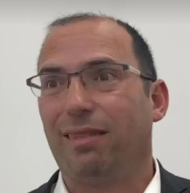 שמחה רוטמן יצא דמות עלובה ופתטית