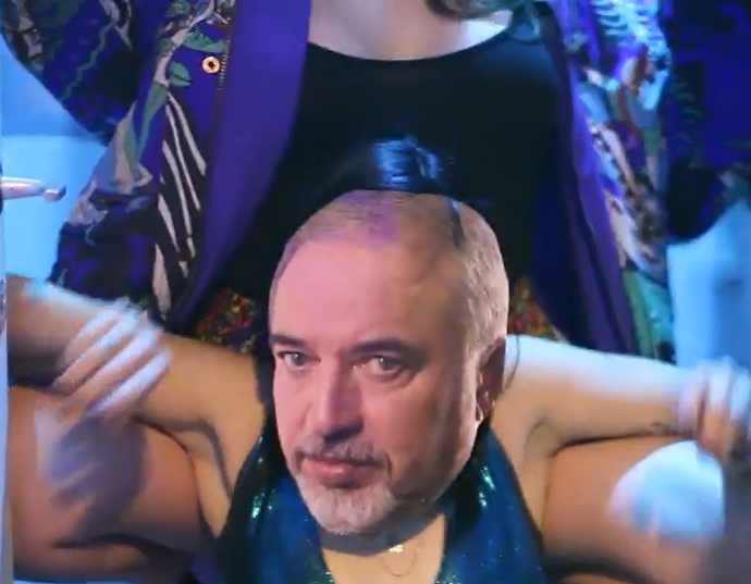 אביגדור ליברמן מושא לתשוקה הומוסקסואלית בנשף מסכות פורים