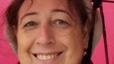 חוה ראובני יועמשיט תחבורה עם רגשי נחיתות כי יש לה כוס