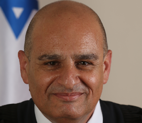 משה הולצמן כל הגברים הישראלים סוטי מין ורק רוצים לאנוס ילדות