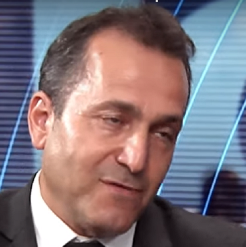 אפי דמרי חוגג על המרגל אסף שמואלביץ טונות של פרסומת