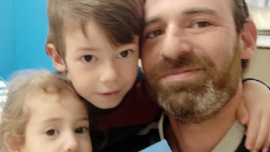 הפרקליט רועי ברק שמאזין לעורכי דין אגב אורחא