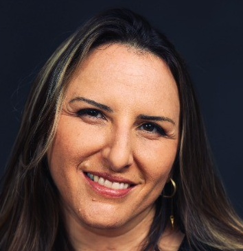 ליאנה בלומנפלד מגד עובדת סוציאלית שונאת גברים קלינית