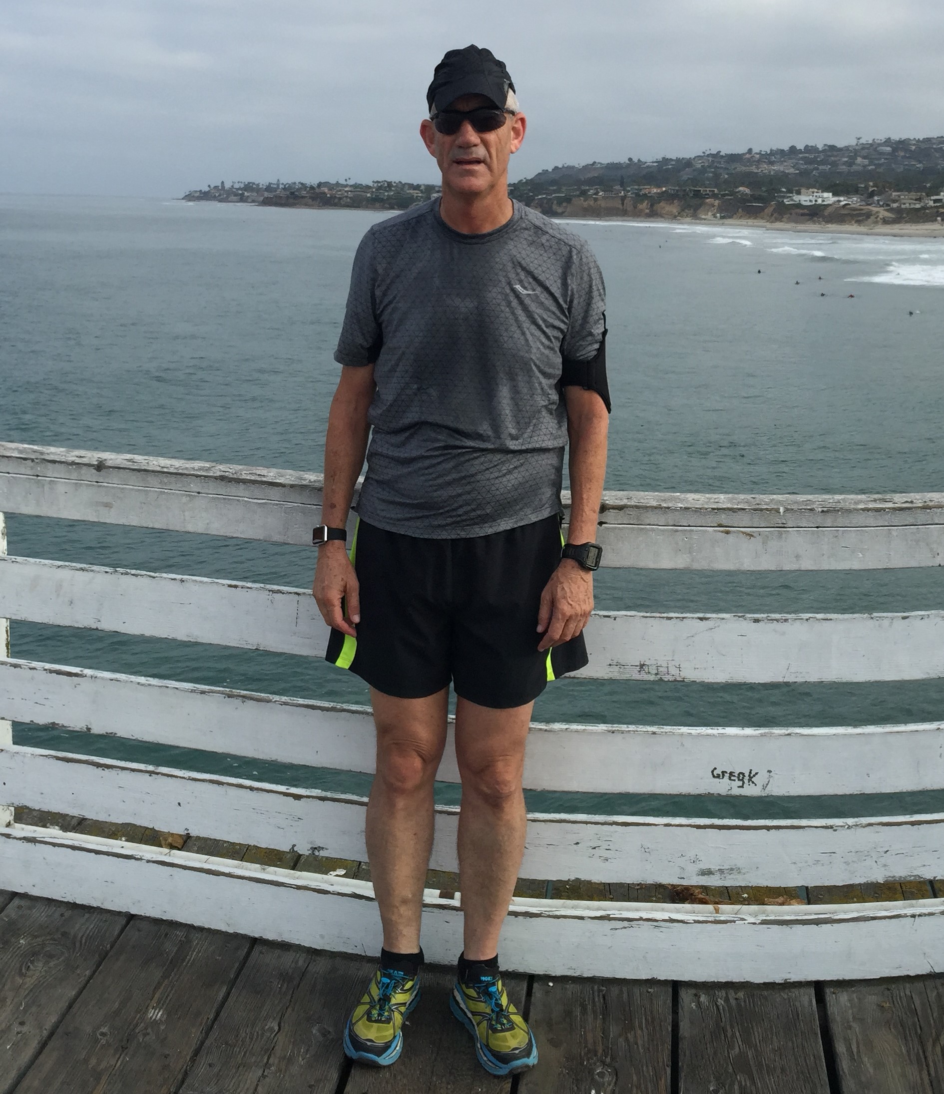 בני גנץ לבוש ספורטיזי