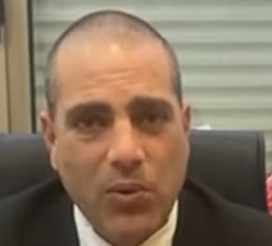 אופיר כץ קוקסינל מתחנגל חובב פמיניסטיות ובהמות מגדר