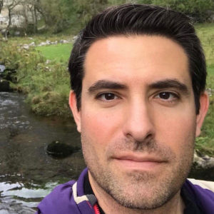 אהרון מיילס קורמן (רוני קורמן) עלה לישראל לחפש זין של ערבים