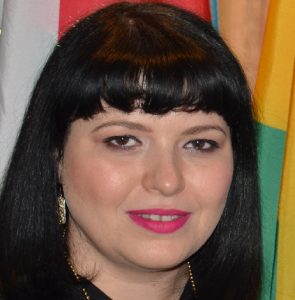 אלה אלבירה טקאצ' דריזין ממולדובה בעלת רשת בוטים לקידום מדינות אוייב