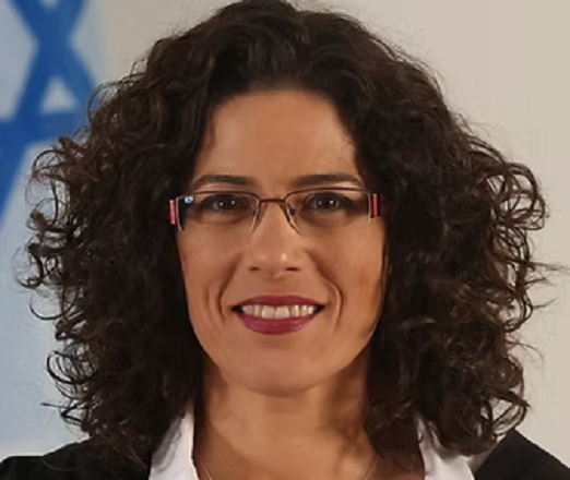 עפרה גיא זונת פמיניזם נוחבתית מבית מנגלה