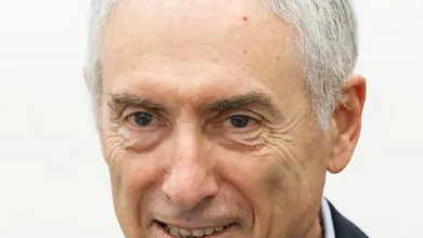ג'קי אשל הוא הזין שמנענע את הכוס של גלי בהרב מיארה