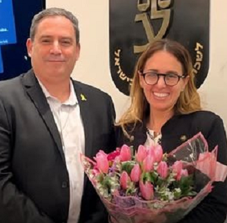 אושרת תגר ועמית בכר יזיזות חתולית מופלאה