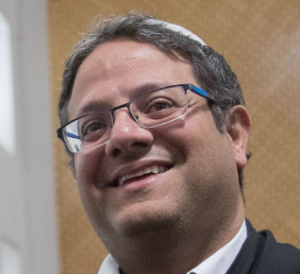 איתמר בן גביר משתין בקשת על ענר הלמן הליטיגטור של עמית איסמן