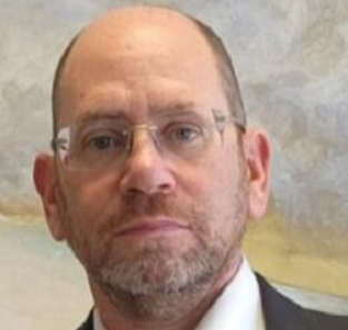 מיכאל זילברברג סחטן גברים מדופלם בשירות הפוסי