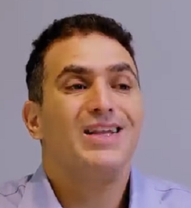 אודי קליפי יועץ לנשים להגיד שהבעל אלים