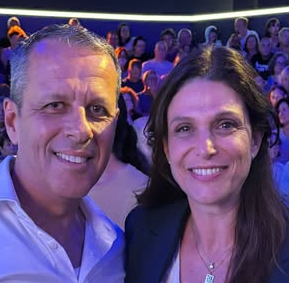 אפרת רייטן אשת הנוחבה עם רונן צור היזיז