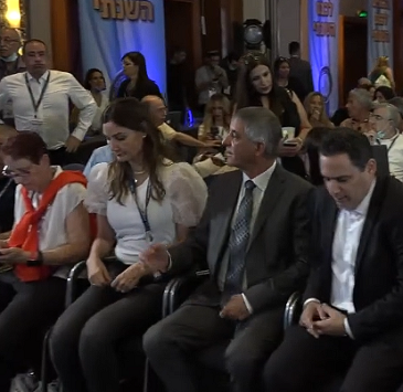 שלומי בוצ'צ'ו מפרגן לעמית בכר אבי חימי רומי קנבל ותמי אולמן