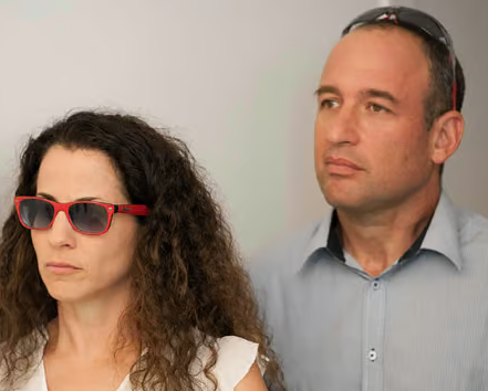 מיקה בנקי עם הפטריארך אורי בנקי
