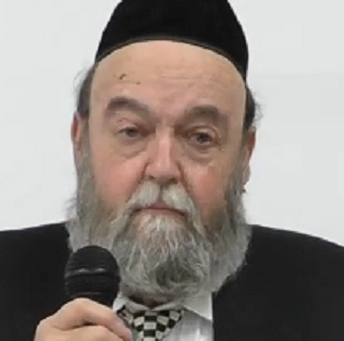 אברהם מייזלס מחפש בולבולים בגן העצמאות