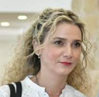 רונית פוזננסקי כלבה שלא ראויה לשיפוט